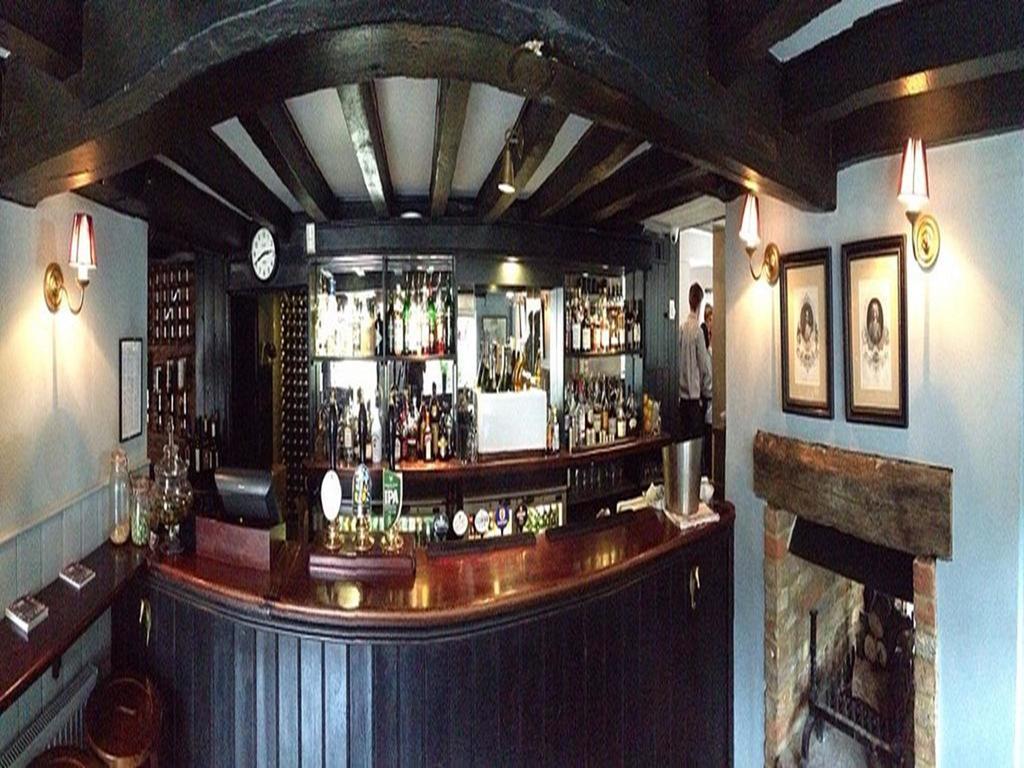 The Black Horse Fulmer Esterno foto