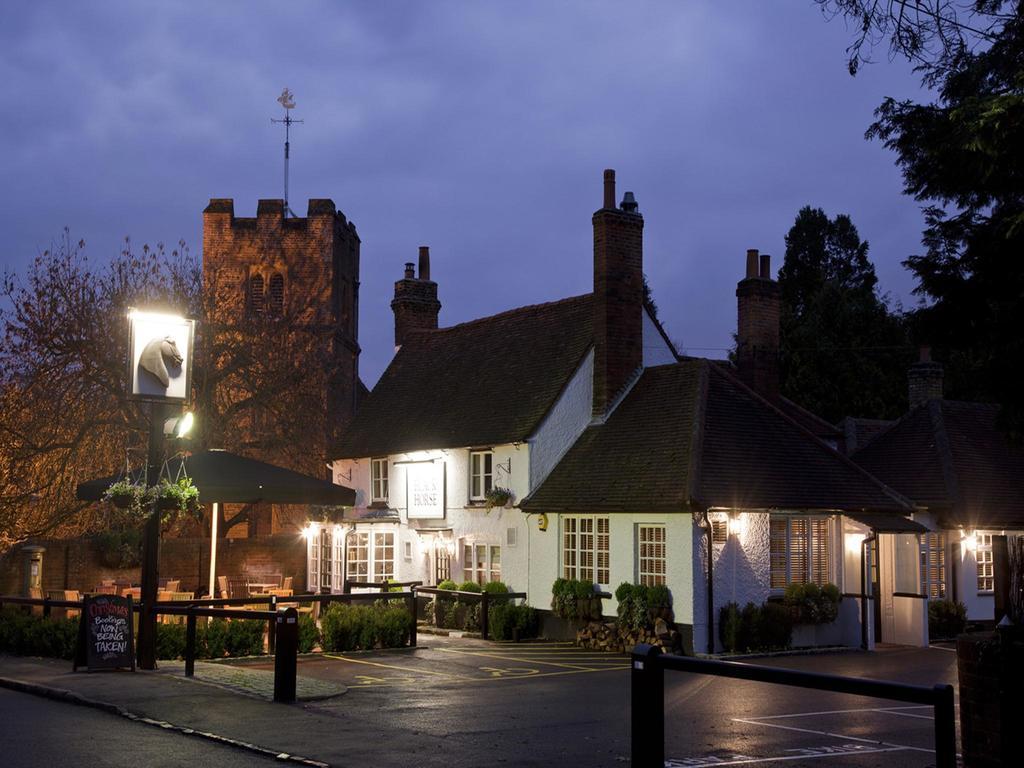 The Black Horse Fulmer Esterno foto